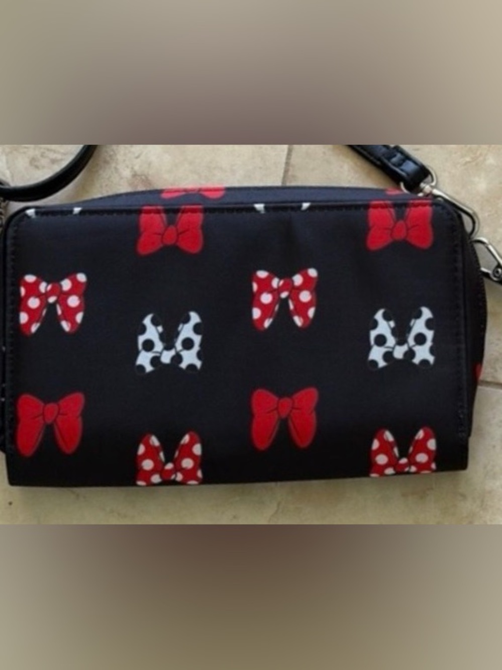 Disney Minnie Mouse Red Black White Crossbody/Wristlet Wallet